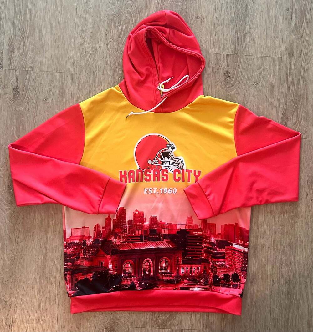 Kansas City Chiefs Skyline Graphic Hoodie XL